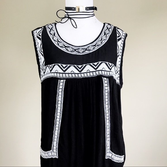 Forever 21 Black Tribal Boho Embroidered Tunic Top - Picture 3 of 7
